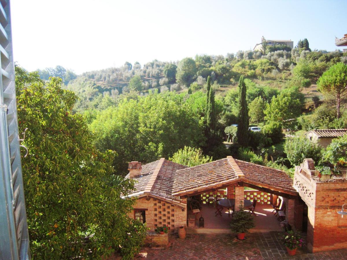 Villa Caprera Сиена Екстериор снимка