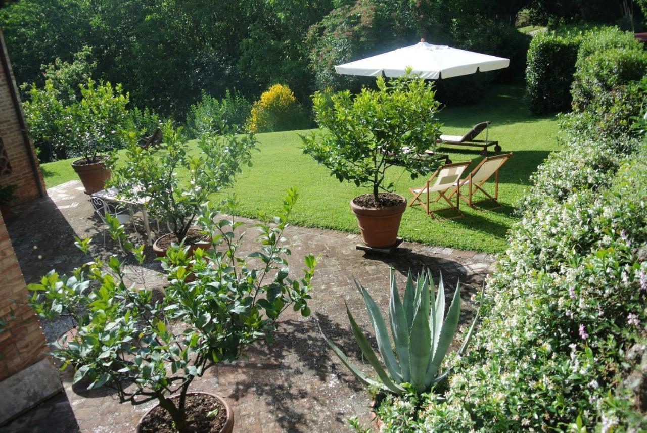 Villa Caprera Сиена Екстериор снимка