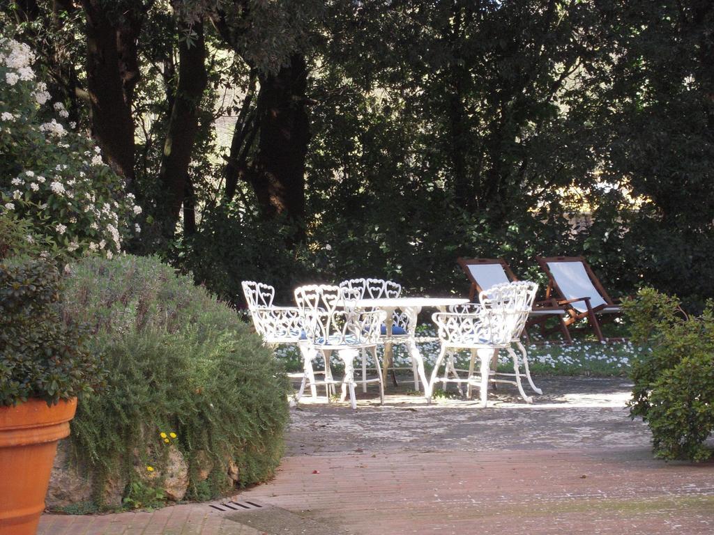 Villa Caprera Сиена Екстериор снимка